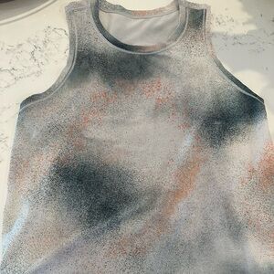 Womens Lululemon tank - size 8